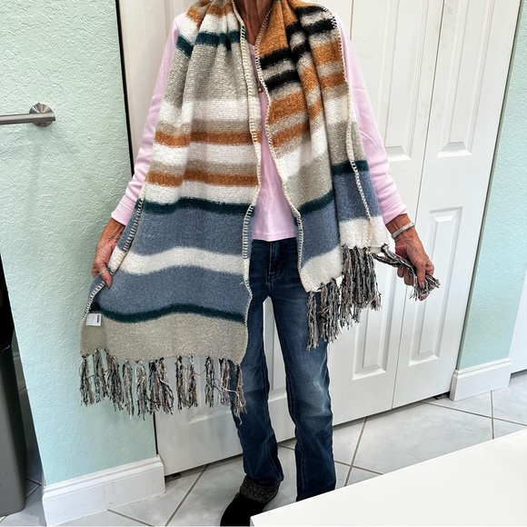 Sonoma Multicolor Cozy Scarf - Picture 2 of 5